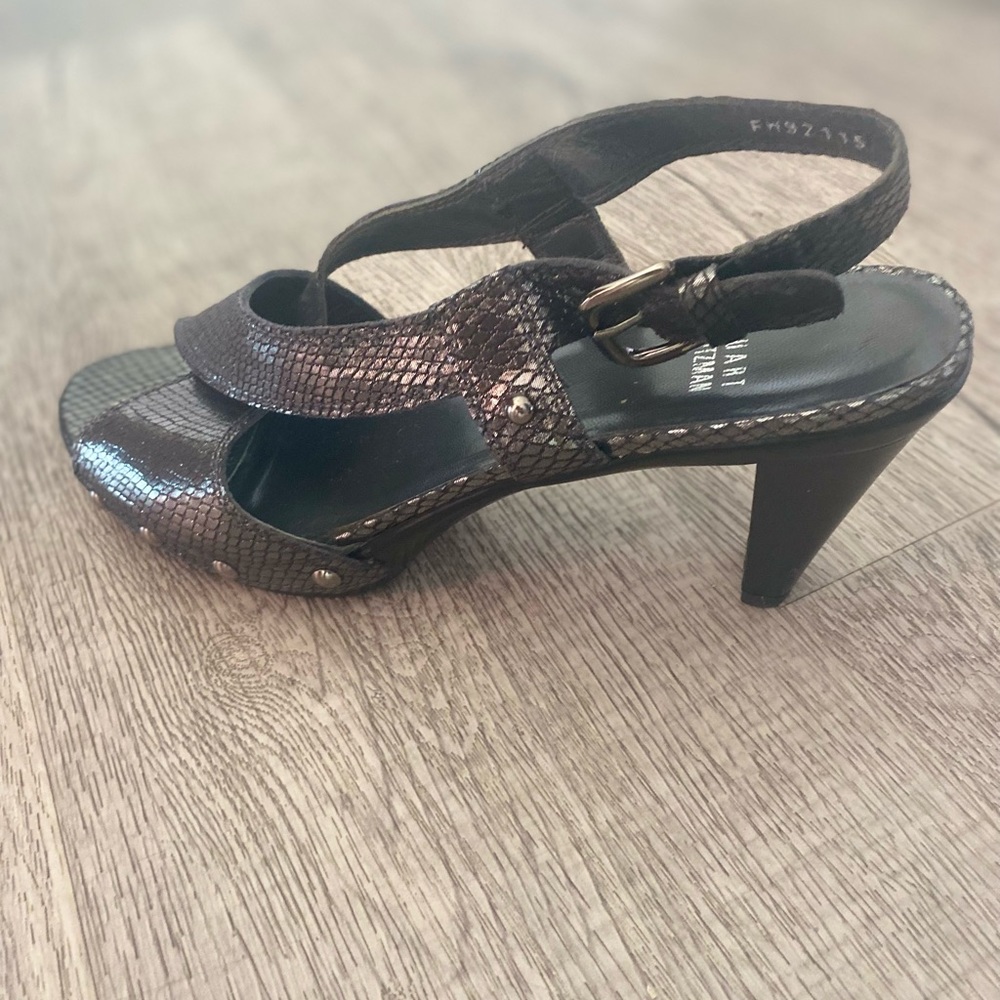 Woman’s size 9.5 Stuart weitzman heels